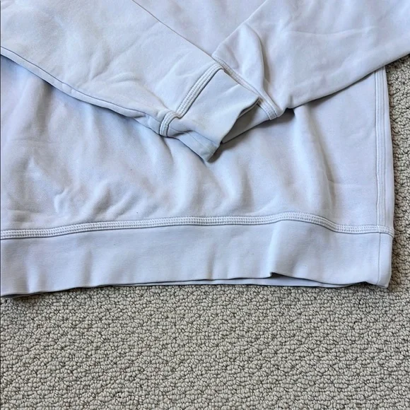 Nike White Crewneck Sweater Classic Style - Picture 2 of 4